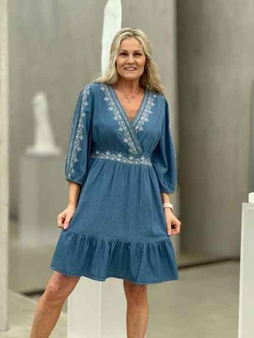 Hovedbilde Tarina Kjole Denim Kort 