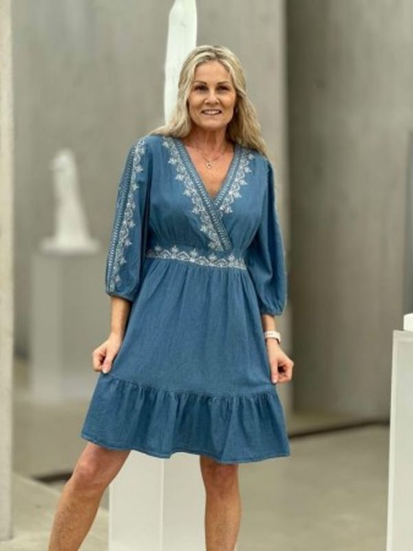 Tarina Kjole Denim Kort 