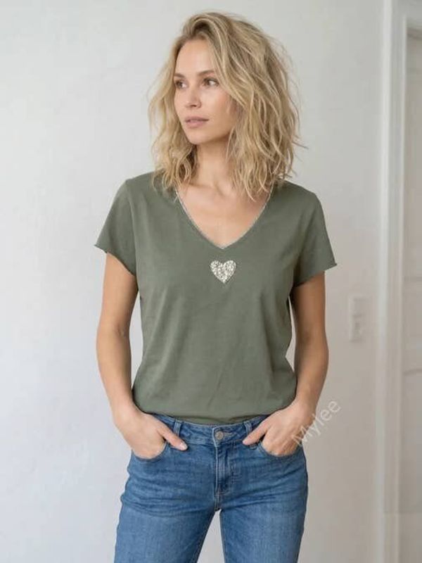 T-shirt med hjerte rosa,gul,blå